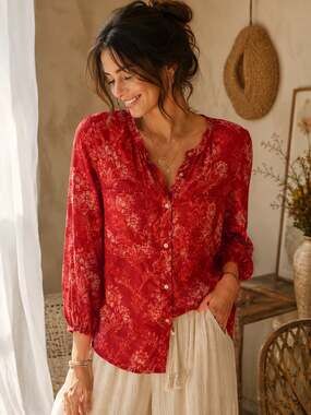 Anthropologie Akemi + Kin Red Floral Boho Peasant Blouse XXS Romantic Top